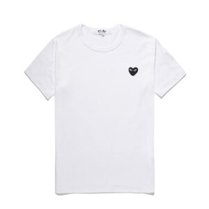 CAMISETA PLAY BASIC (BRANCO) EMBLEMA PRETO - COMME DES GARÇONS