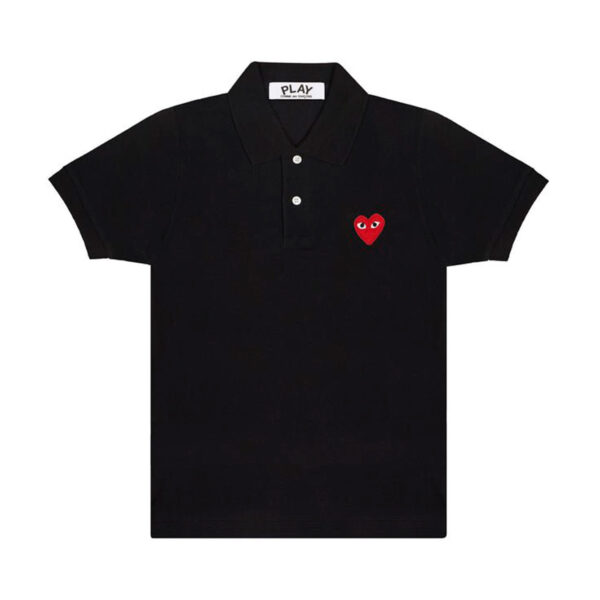 PLAY POLO EMBLEMA VERMELHO (PRETO) - COMME DES GARÇONS